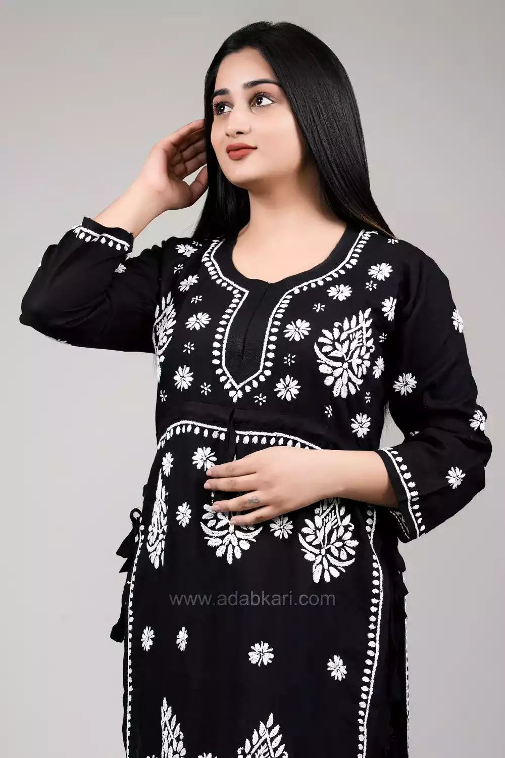 Ladies Black Modal Cotton Chikankari Long Kurti at Rs 1200 | Chikan  Embroidery Kurti in Lucknow | ID: 2853066777873